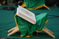 محفل انس با قرآن کریم در مشهد