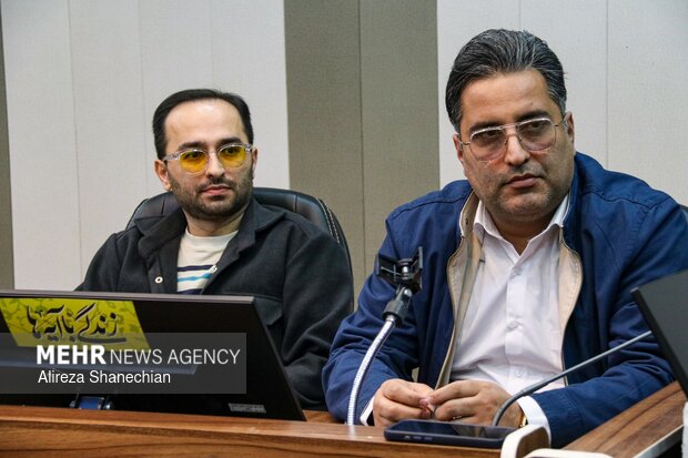 دورهمی اصحاب رسانه گیلان با محوریت طرح ملی «زندگی با آیه ها» در رشت