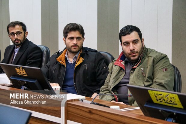 دورهمی اصحاب رسانه گیلان با محوریت طرح ملی «زندگی با آیه ها» در رشت