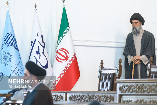 نشست فعالان اقتصادی و اصناف با رئیس مجلس