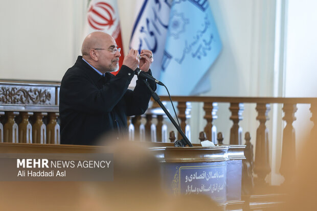 نشست فعالان اقتصادی و اصناف با رئیس مجلس