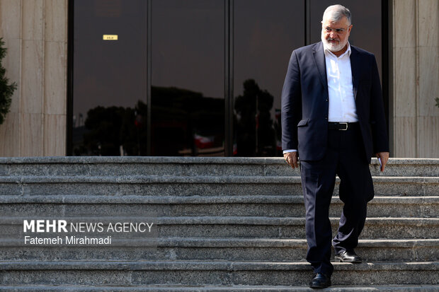 محمدصادق معتمدیان استاندار تهران در حاشیه جلسه هیات دولت