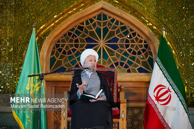 جمع‌خوانی و تفسیر قرآن کریم در شیراز