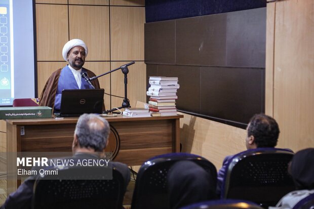 نشست خبری مدیرکل تبلیغات اسلامی کردستان با اصحاب رسانه