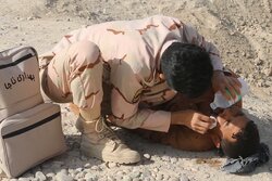 خدمت رسانی مرزبانان ایرانی به «اتباع غیرمجاز» در نقاط صفر مرزی