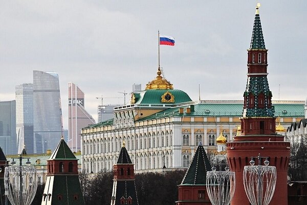 الكرملين ينفي مزاعم هجوم روسي بطائرة مسيرة على سفينة فرنسية