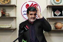 رزمنده دفاع مقدس: سربازان روح الله با صلابت ایستاده اند