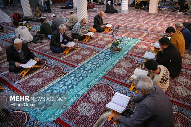 مراسم جزء‌خوانی قرآن کریم در سنندج
