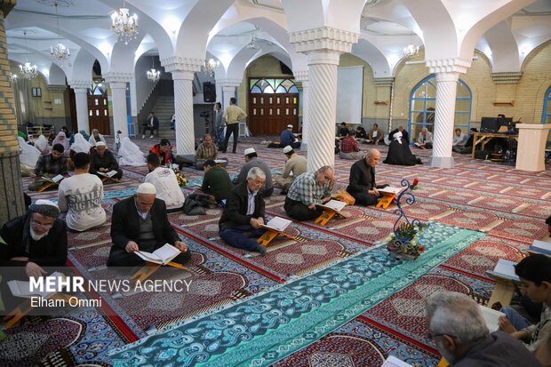 مراسم جزء‌خوانی قرآن کریم در سنندج