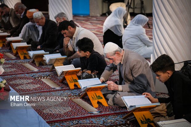 مراسم جزء‌خوانی قرآن کریم در سنندج