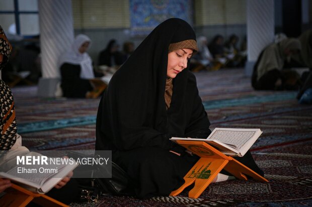 مراسم جزء‌خوانی قرآن کریم در سنندج