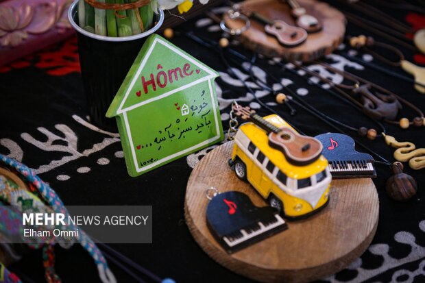 نمایشگاه مشاغل خانگی در سنندج