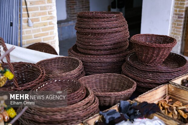 نمایشگاه مشاغل خانگی در سنندج