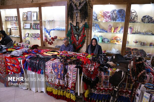 نمایشگاه مشاغل خانگی در سنندج