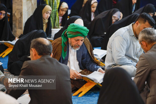 جزءخوانی قرآن کریم در مسجد نور اهواز