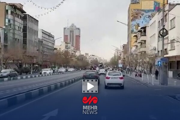 گزارش خبرنگار مهر از وضعیت عادی ترافیک در مناطق مرکزی تهران