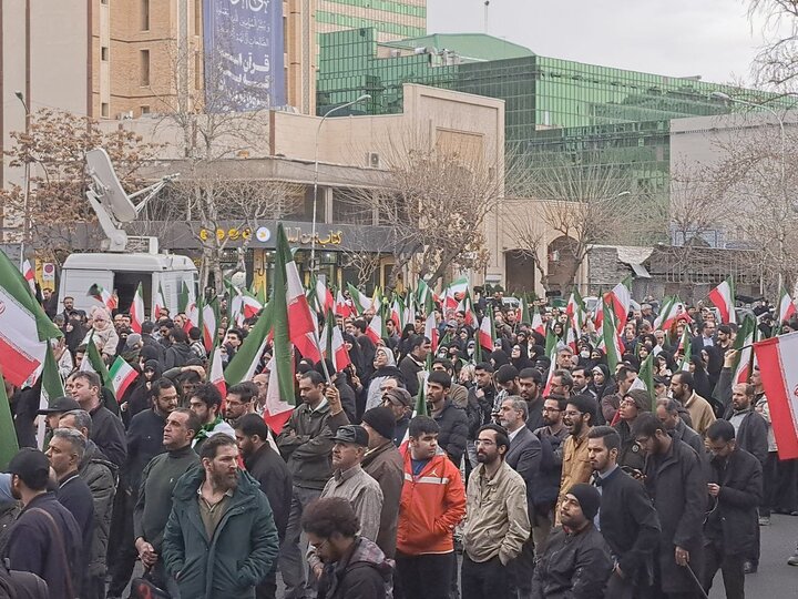 VIDEO: Tehran people condemn Israeli-American attacks