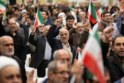 تجمع مردم قزوین در دفاع و حمایت از «ایران جان»