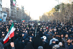 İran yasta; Halk sokaklarda