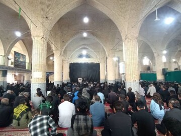 عزاداری مردم هشتبندی هرمزگان در پی شهادت ولی امر مسلمین جهان