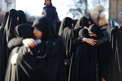 سوگواری مردم زنجان در پی شهادت رهبر انقلاب