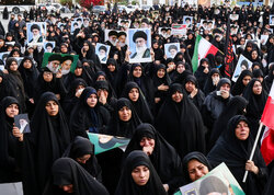 سوگواری مردم بوشهر در پی شهادت رهبر انقلاب