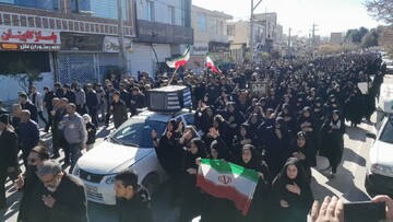 سوگواری پرشور نهاوندی ها در سوگ شهادت رهبر انقلاب