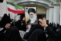 امروز واژه‌ها توان بیان اندوهی را که بر دل‌ها سنگینی می‌کند ندارند
