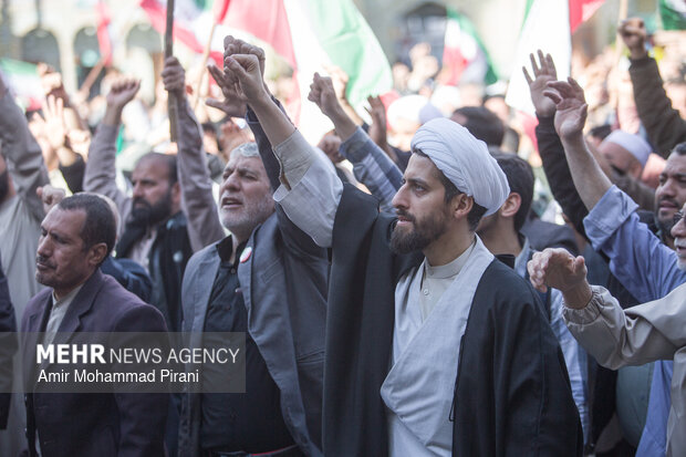 People in Qom condemn US-Israeli aggression against Iran
