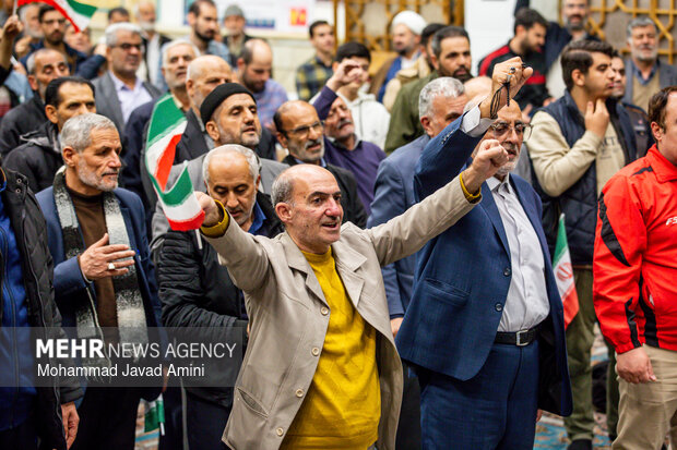 تجمع مردم قزوین در دفاع و حمایت از ایران جان در قزوین