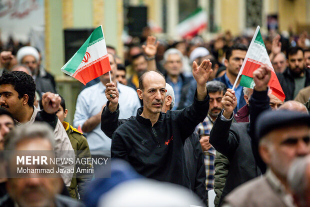 تجمع مردم قزوین در دفاع و حمایت از ایران جان در قزوین