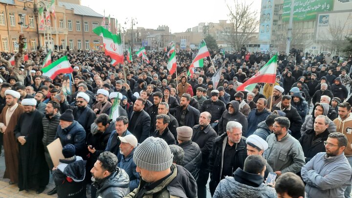 سوگواری مردم ارومیه در پی شهادت رهبر معظم انقلاب
