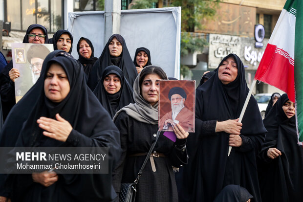 People in Bushehr condemn US-Israeli aggression against Iran
