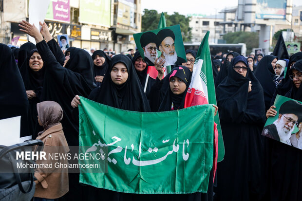 People in Bushehr condemn US-Israeli aggression against Iran
