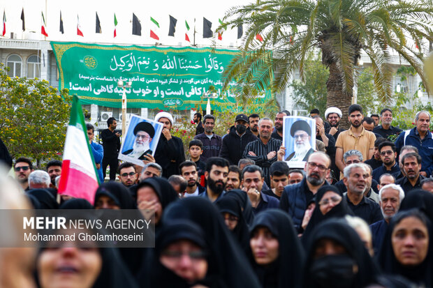 ایران در سوگ رهبر شهید انقلاب اسلامی ایران در سوگ رهبر شهید انقلاب اسلامی