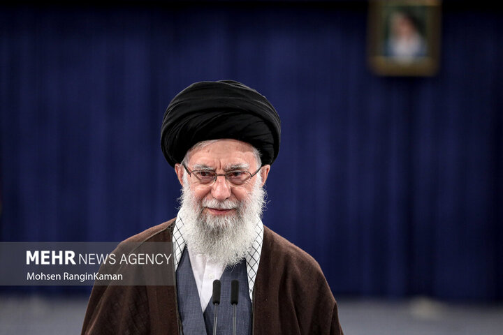 ویژه‌برنامه‌های اربعین شهادت رهبر شهید انقلاب در حرم شاهچراغ (ع)