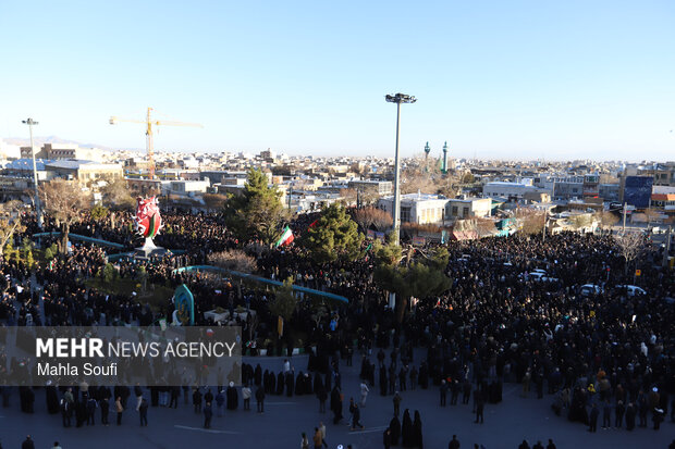 People in Arak condemn US-Israeli aggression against Iran

