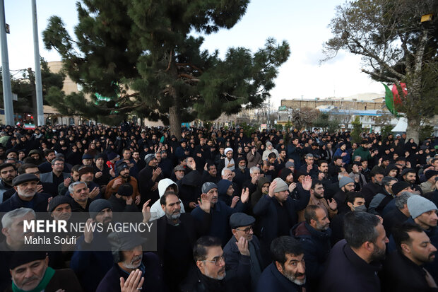 People in Arak condemn US-Israeli aggression against Iran
