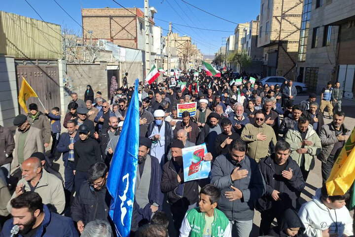 فریاد مرگ بر آمریکا در شهر محمودآباد نمونه