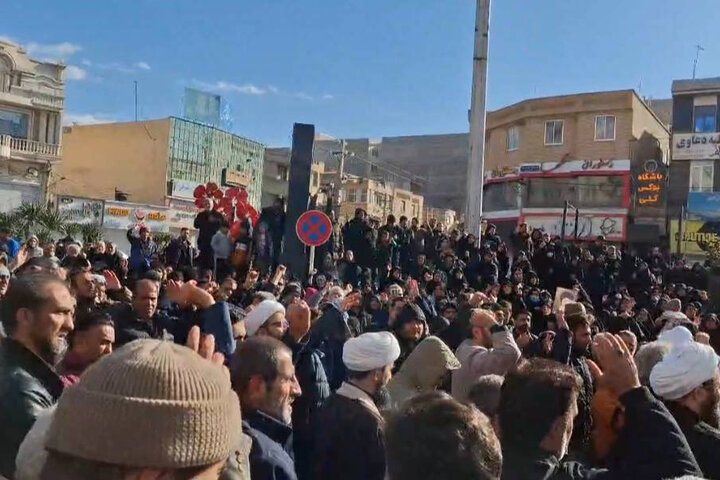 تهران به سوگ نشست