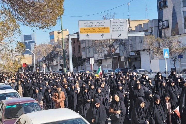 خروش عاشورایی مردم قزوین در سوگ امام خامنه‌ای