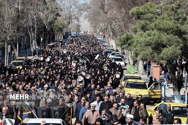 اجتماع عزاداران سنندجی در محکومیت حمله آمریکا و رژیم صهیونیستی