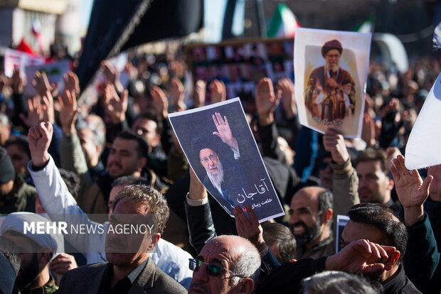 اجماع عزاداران شهادت امام خامنه ای در همدان