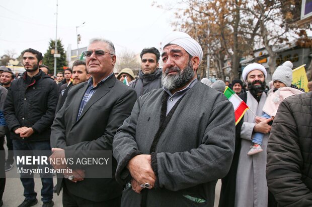 تجمع خودجوش مردم بجنورد در سوگ رهبر انقلاب