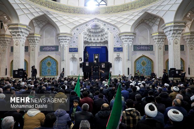 راهپیمایی مردم اردبیل در سوگ رهبر انقلاب