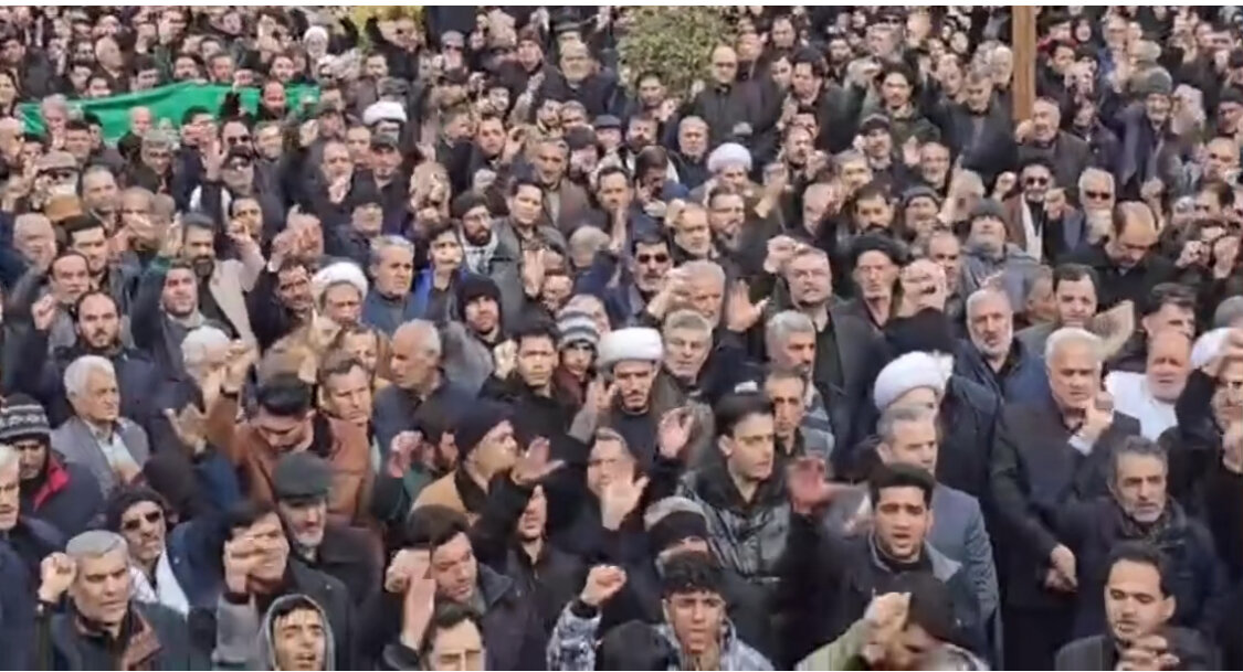 انقلاب،خوي،رهبر،شهادت،اعلام،جنايتكار،راهپيمايي،دشمنان