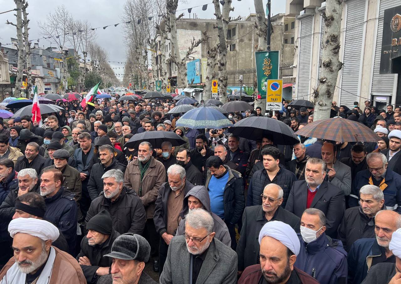 تجمع عزاداران فومنی در پی شهادت رهبر معظم انقلاب