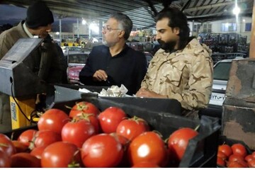 تشدید نظارت بر بازار میوه و تره بار زاهدان