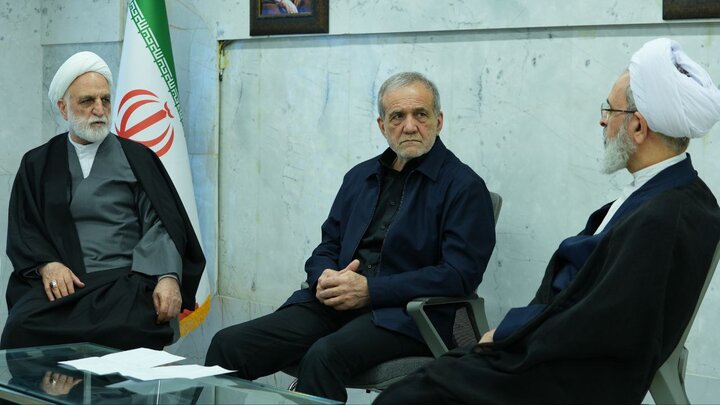 تشکیل دومین جلسه شورای موقت رهبری با حضور پزشکیان، اژه ای و اعرافی تشکیل دومین جلسه شورای موقت رهبری با حضور پزشکیان، اژه ای و اعرافی