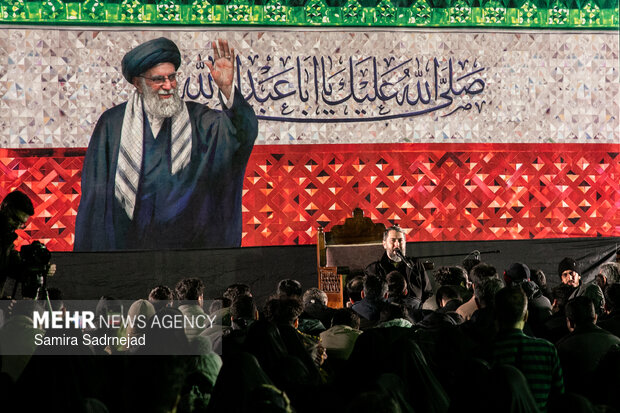 مراسم عزاداری در سوگ رهبر شهید انقلاب - دانشگاه تهران